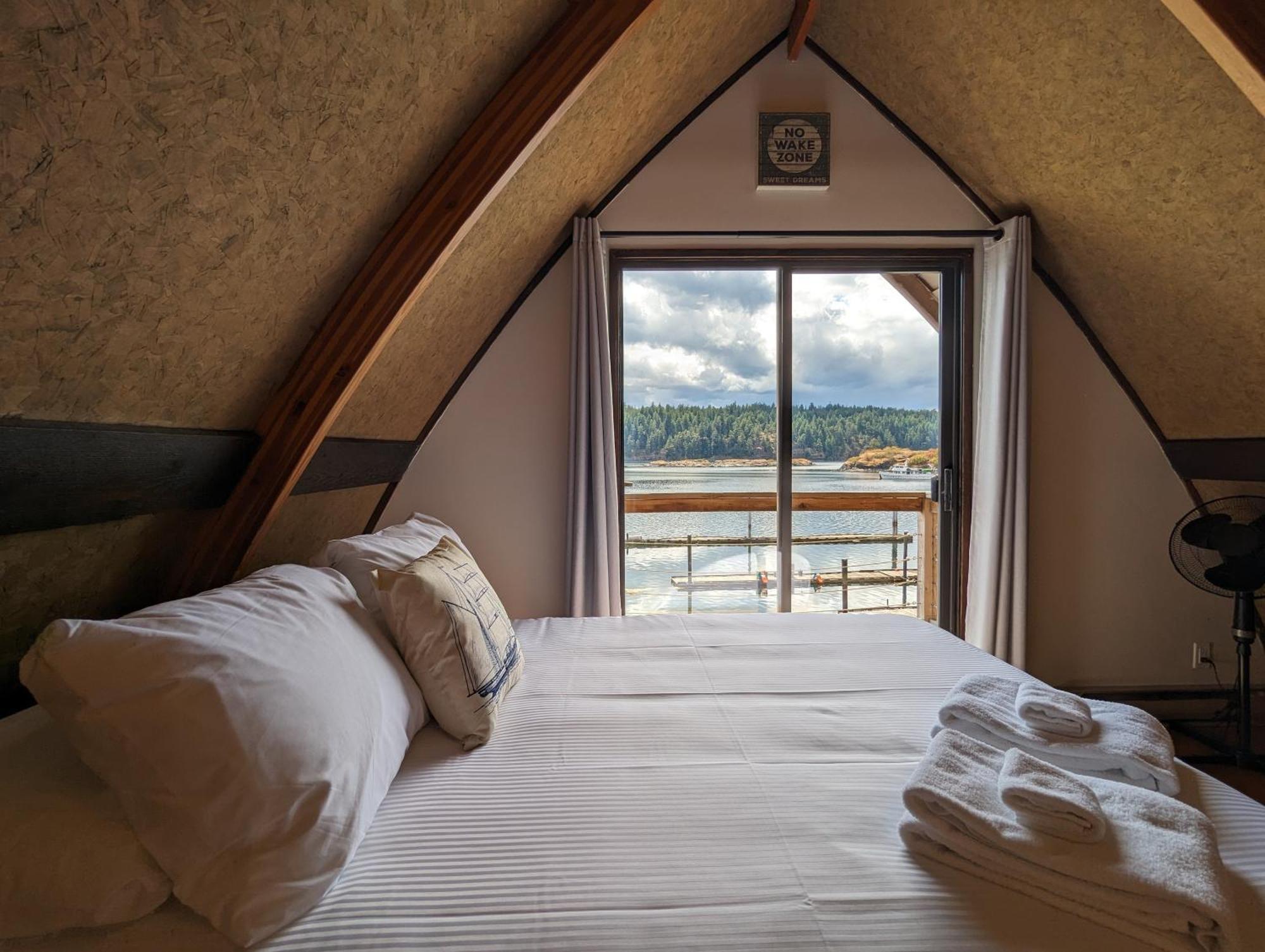 Jade Resort-Oceanfront Suites In Gowlland Harbour Heriot Bay Dış mekan fotoğraf